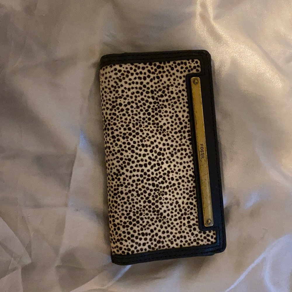 Fossil wallet